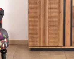 Meuble House Vaisselier contemporain acacia et liserés noirs "Lumino" niches avec étagères vitrée et éclairage LED Clearance